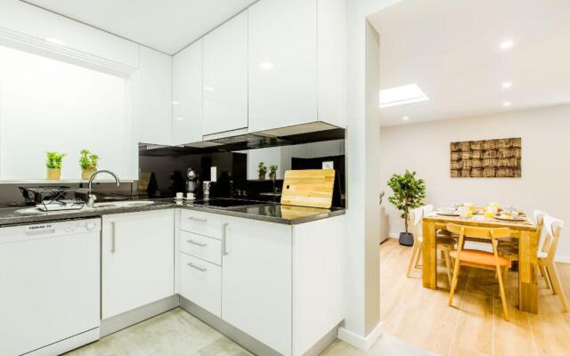Espinho Beach 4 Stays Apartment
