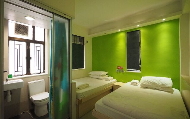 Panda's Hostel - Stylish