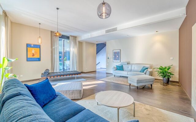 Icon H 201 Suite Micro-living