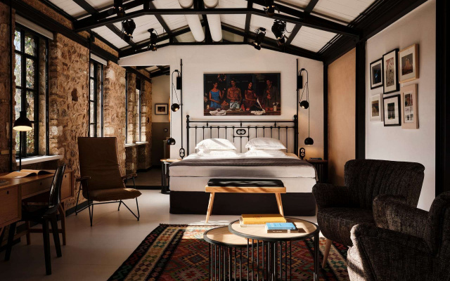 Not Hotel