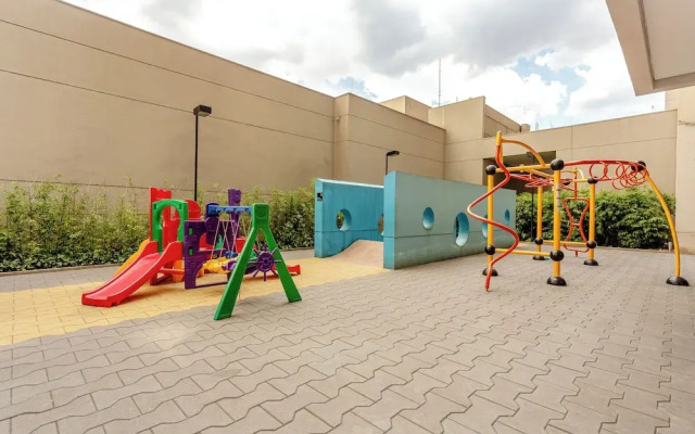 Piscina-academia-AC-Brazilian Corner