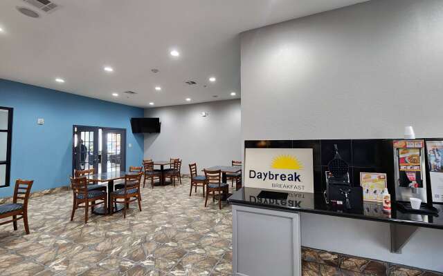 Days Inn by Wyndham Kemah