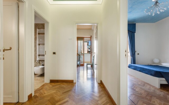 3012 Carra Apartment by Barbarhouse