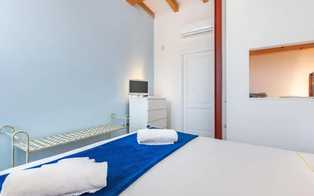 Bea's Terrace - Private Jacuzzi in the City Centre