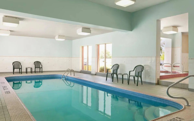 Fairfield by Marriott Niagara Falls, Canada