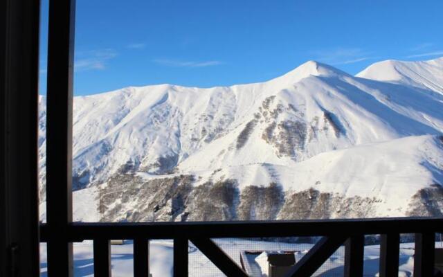 GoGudauri Pent House