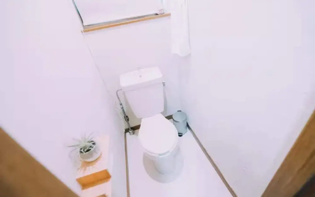 5BDR 1.5BA Osaka Castle House