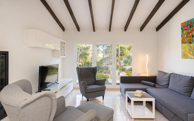 Urbane Holiday Home in Altea With Private Swimming Pool