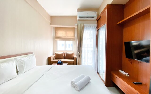 Well Furnished Studio Apartment at Transpark Juanda Bekasi Timur by Travelio