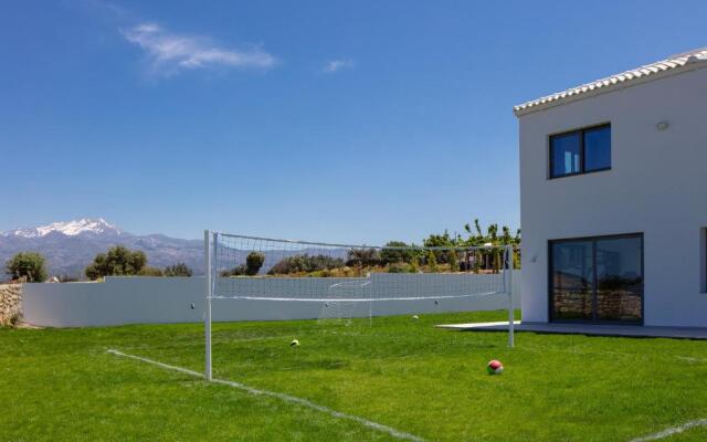 Alma Villa, 2000m2 Luxury Living, by ThinkVilla