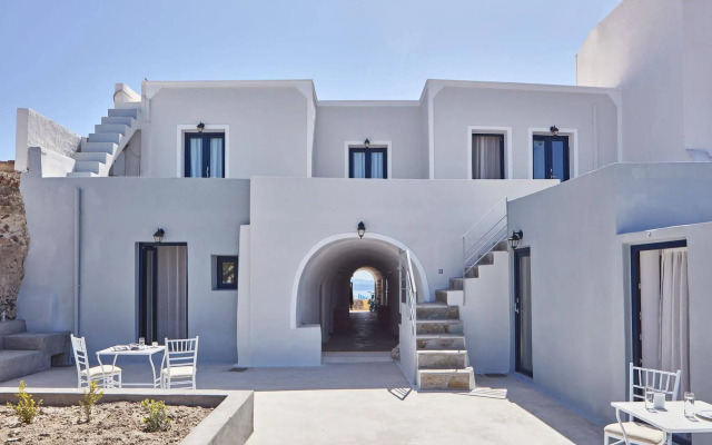 La Maltese Oia