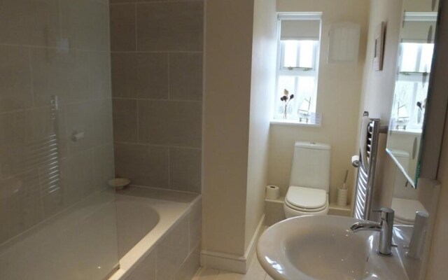 Park Place Court 3 Plas Bach