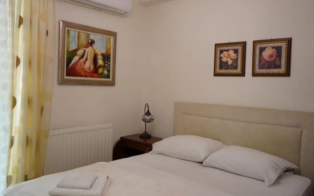 Glifada Calm Luxury Flat One