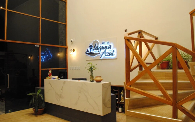 Hotel Laguna Azul