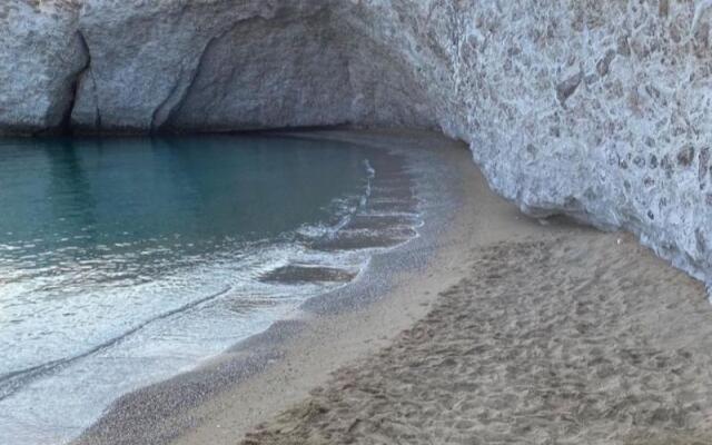 Nove Milos Luxury by Estia