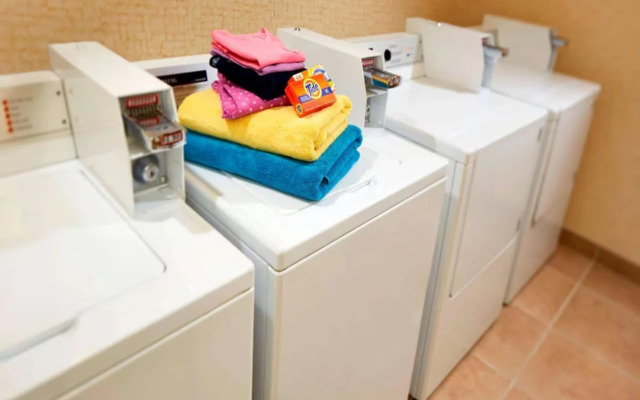 Best Western Hesperia-Victorville Suites