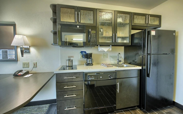 Candlewood Suites Columbus - Grove City by IHG