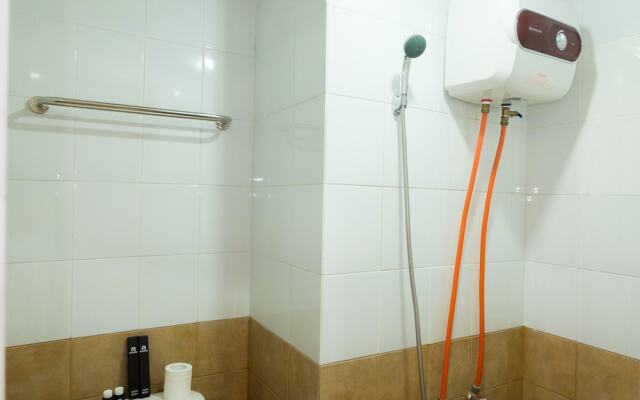 Comfortable Fully Furnished Studio Green Pramuka City Apartment