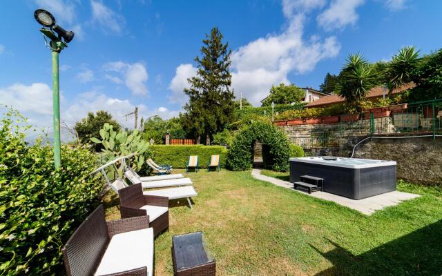 Villa Luisa Jacuzzi and Pool