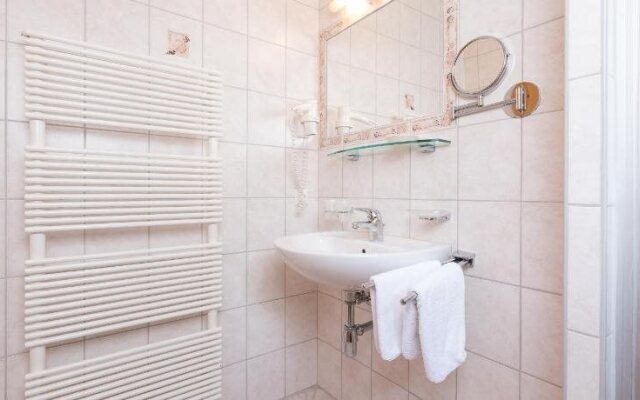 Apartments-Pension Chiara