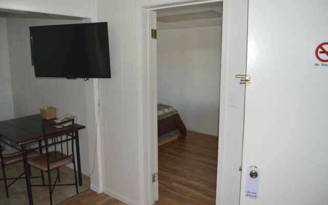 Newport Antler Motel