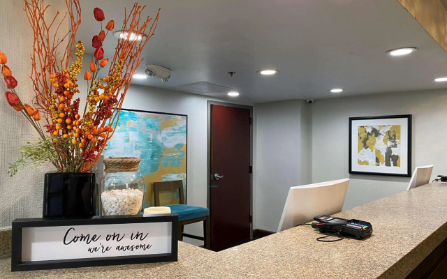 The Addison Hotel