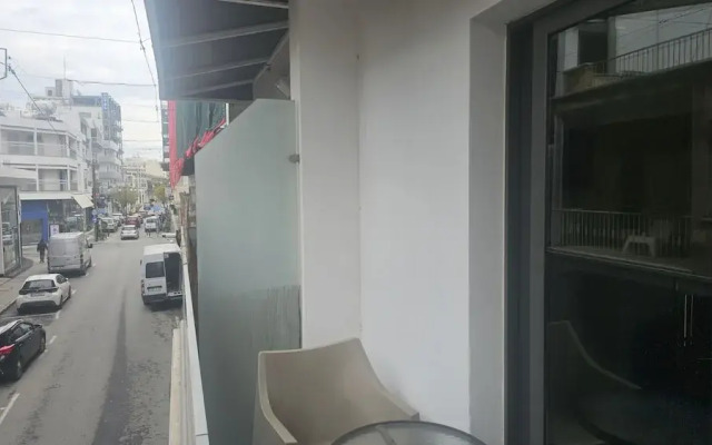 12 LCA - Stay Finibreeze Apartment