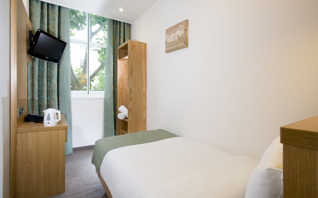 Eden Plaza Kensington Hotel