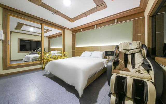 Jeonju Junghwasandong El Dorado