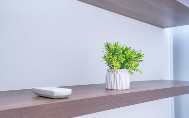 OYO Home 89724 Amazing 2br Grand Medini