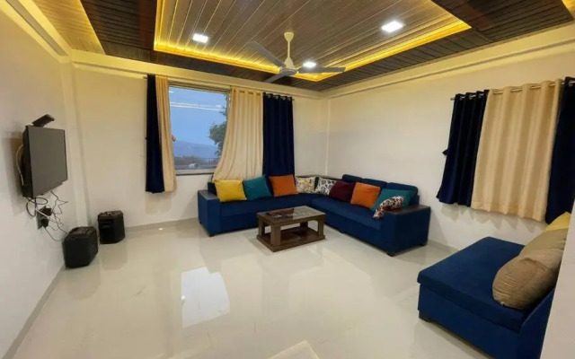 West Valley Villa Casa East