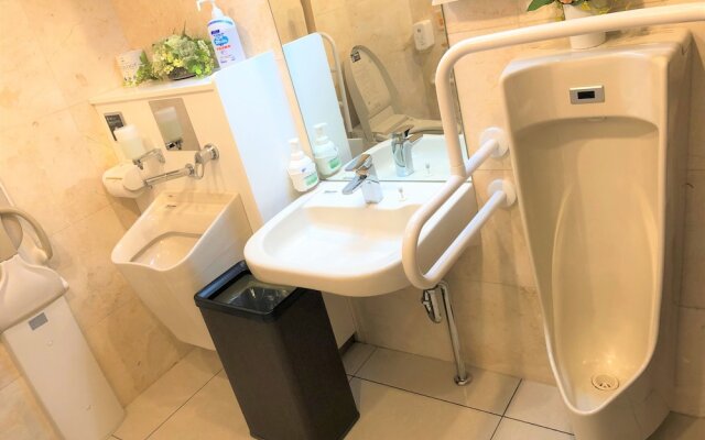 Toyoko Inn Shinjuku-Gyoemmae-Eki 3-Ban Deguchi