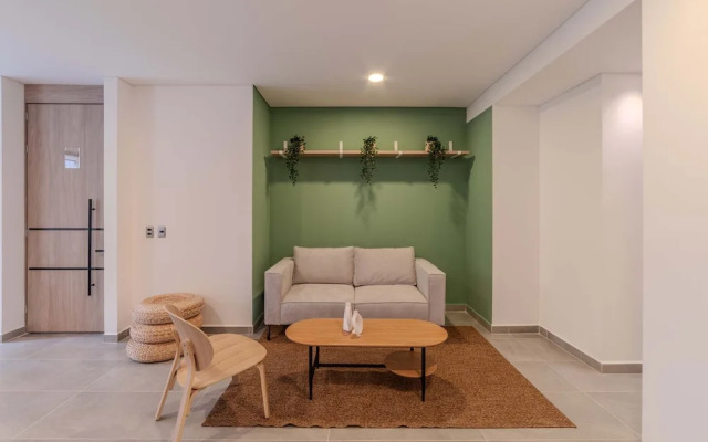 w Spacious 3BR w Outdoor Dining Terrace in Laureles