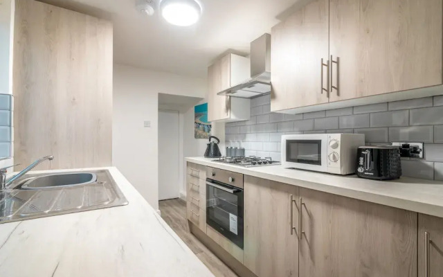 Platform Avenues Area Apartments