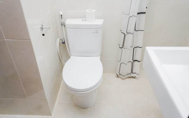 Strategic And Cozy Studio Apartment At Capitol Park Residence