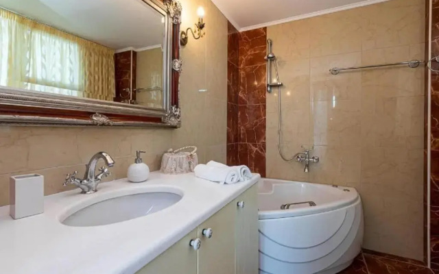 EXPLOR Mansion - Inclusive Experience