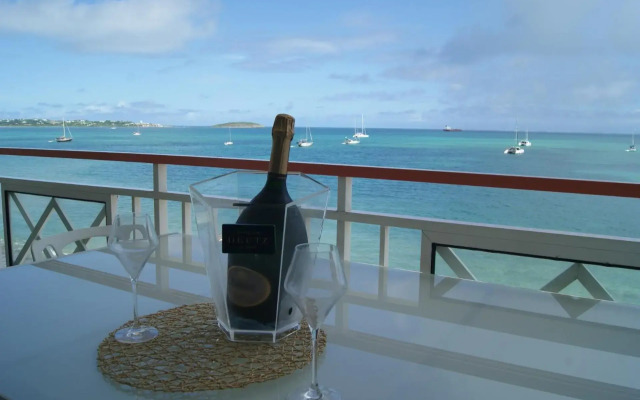 Grand Studio « Blue Sunset » mer, plage, piscine.