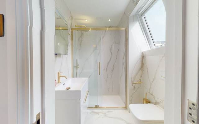 Amazing Newly Refurbished Mews House