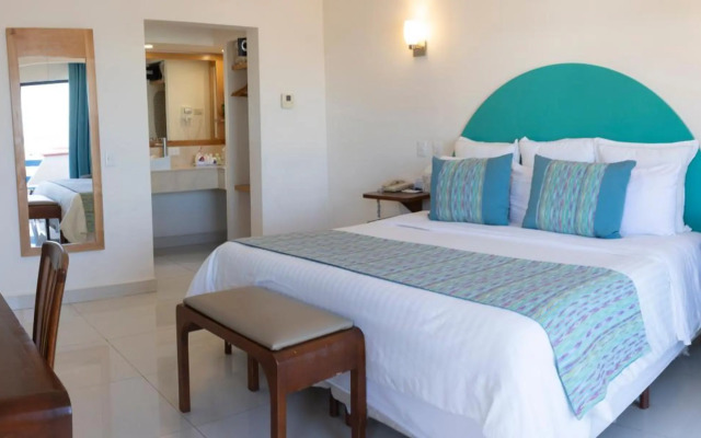 The Westmarine Waterfront Hotel