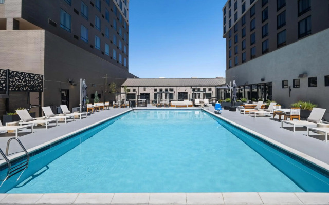 DoubleTree by Hilton Denver Cherry Creek