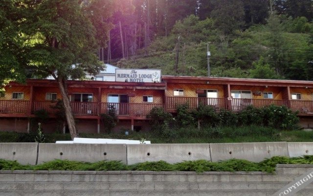 The Mermaid Lodge & Motel