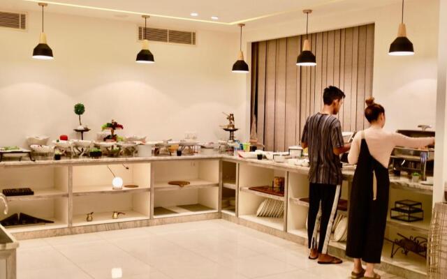 Luciana Hotel by FHM