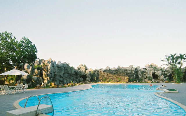 Camela Hotel & Resort