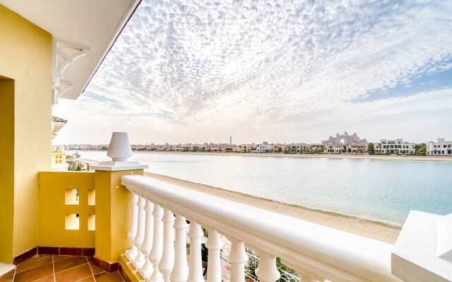 Private 5 Bedrooms Villa With Pool