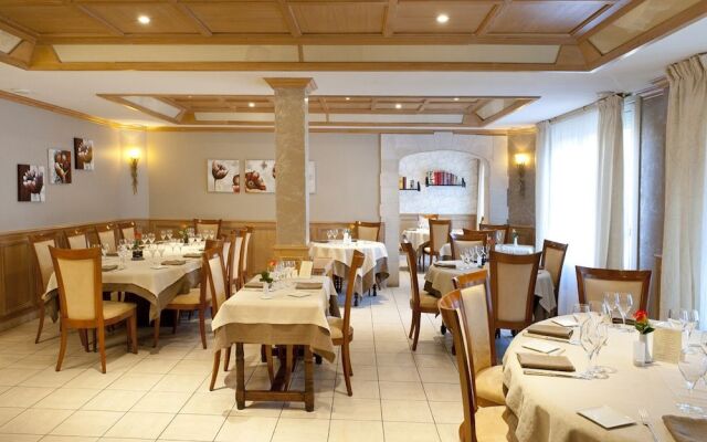 Hôtel restaurant Le Cheval Rouge