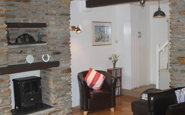 Charming 2-bed Cottage in Modbury