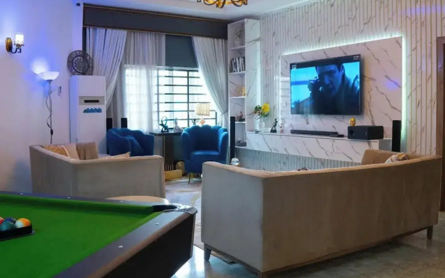 Uphoria Apartments