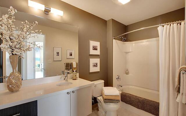 Ferris Wheel Waterfront Apartments By Barsala