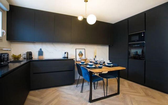 Luxury Apartment in Disneyland