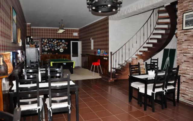Viktoria Hotel